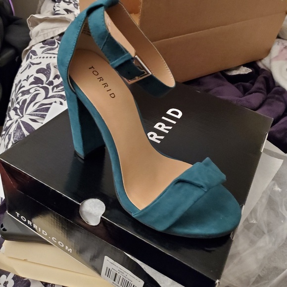torrid Shoes - NWT Torrid heels sz 9